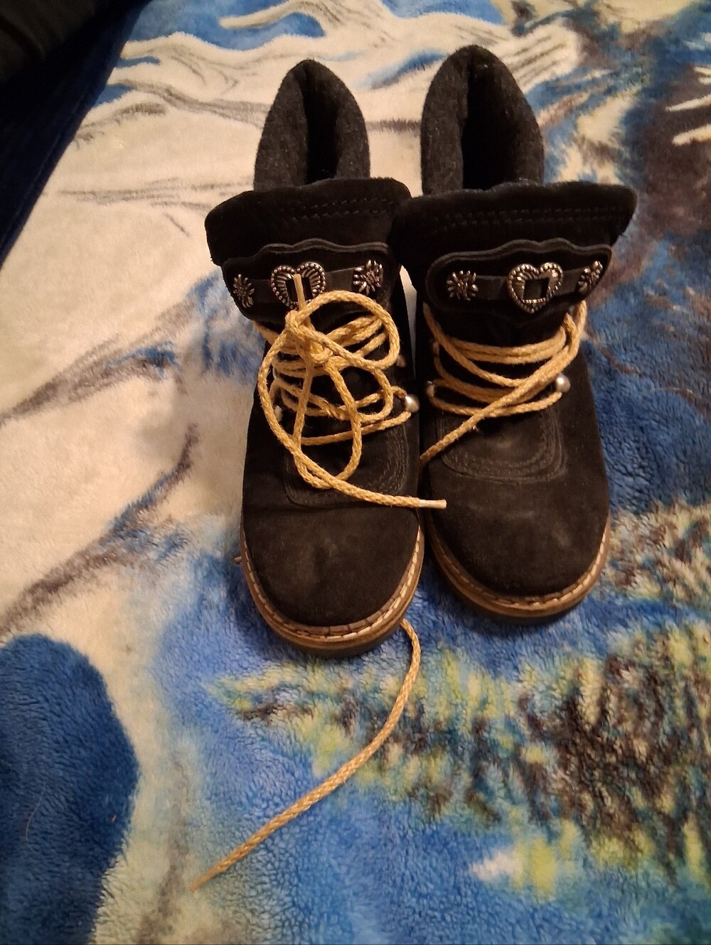 Austrian Womens Walking Boots. Size 9 Womens. In Excellent Condition.